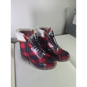 Red Plaid Baddie Combat Boots Rain Rubber Cozy Kenneth Cole Size 11 Christmas